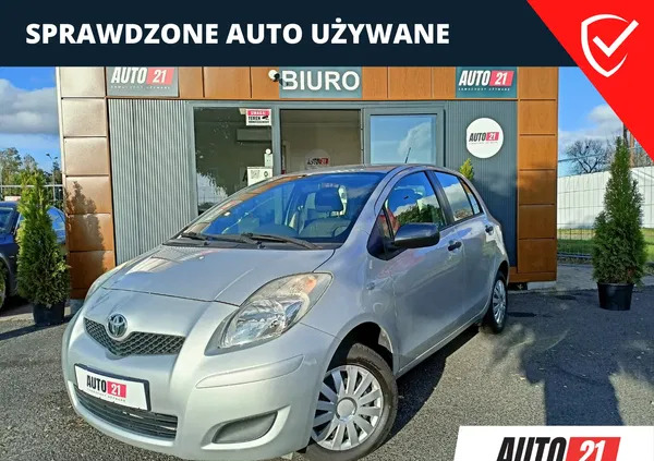 łódzkie Toyota Yaris cena 22900 przebieg: 140649, rok produkcji 2011 z Międzyrzecz